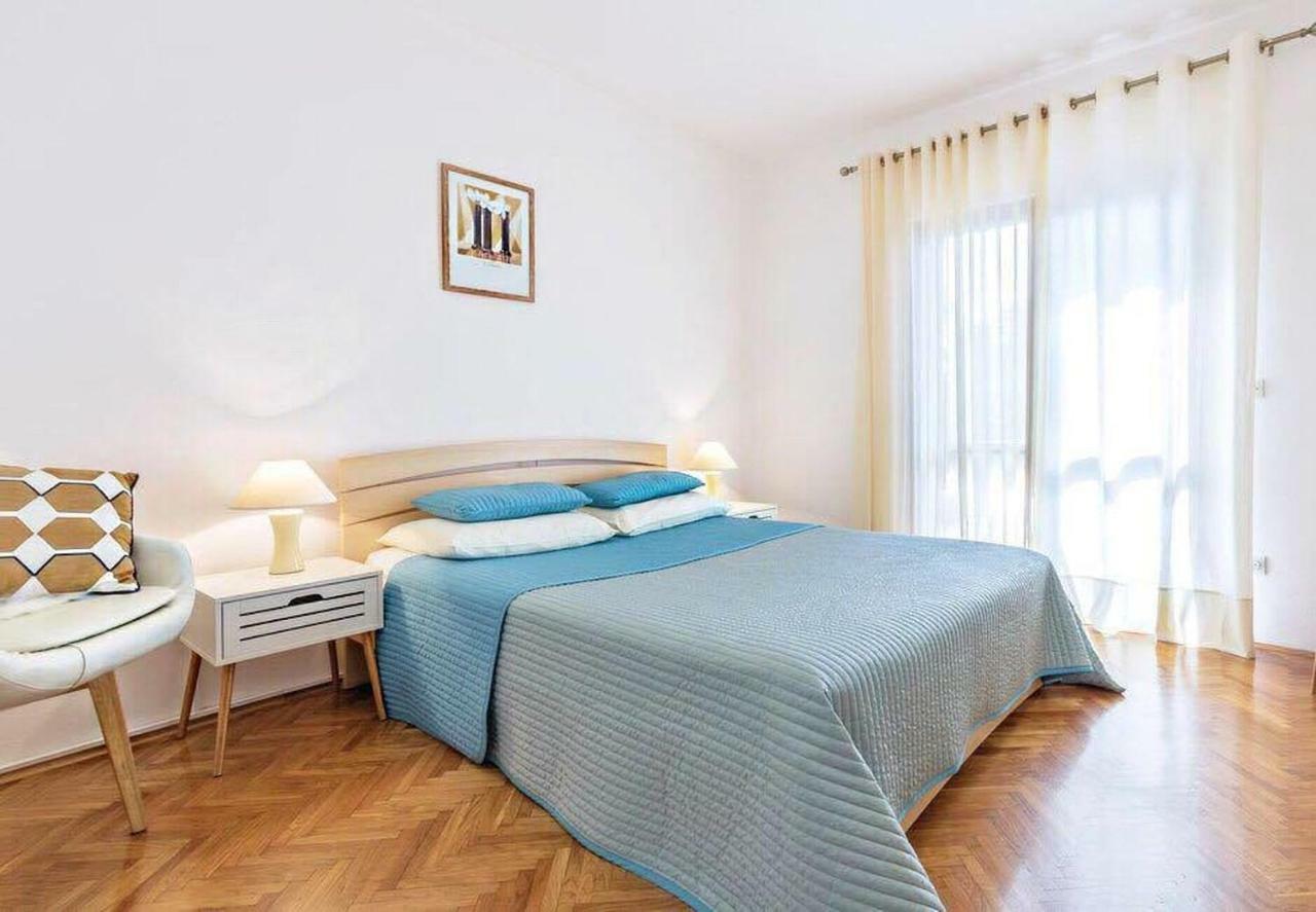 Апартаменты Apartman Eta Пула Экстерьер фото